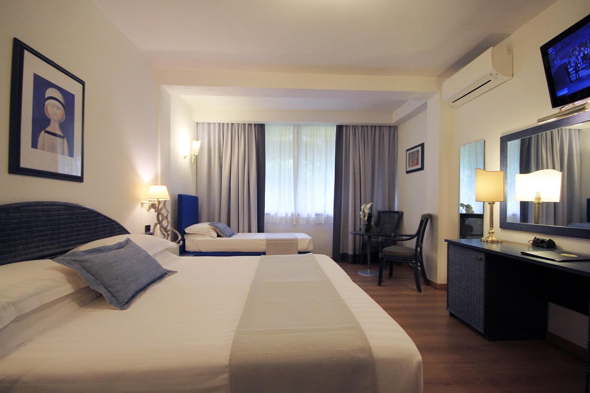 Raffaelli Park Hotel Форте дей Марми Екстериор снимка