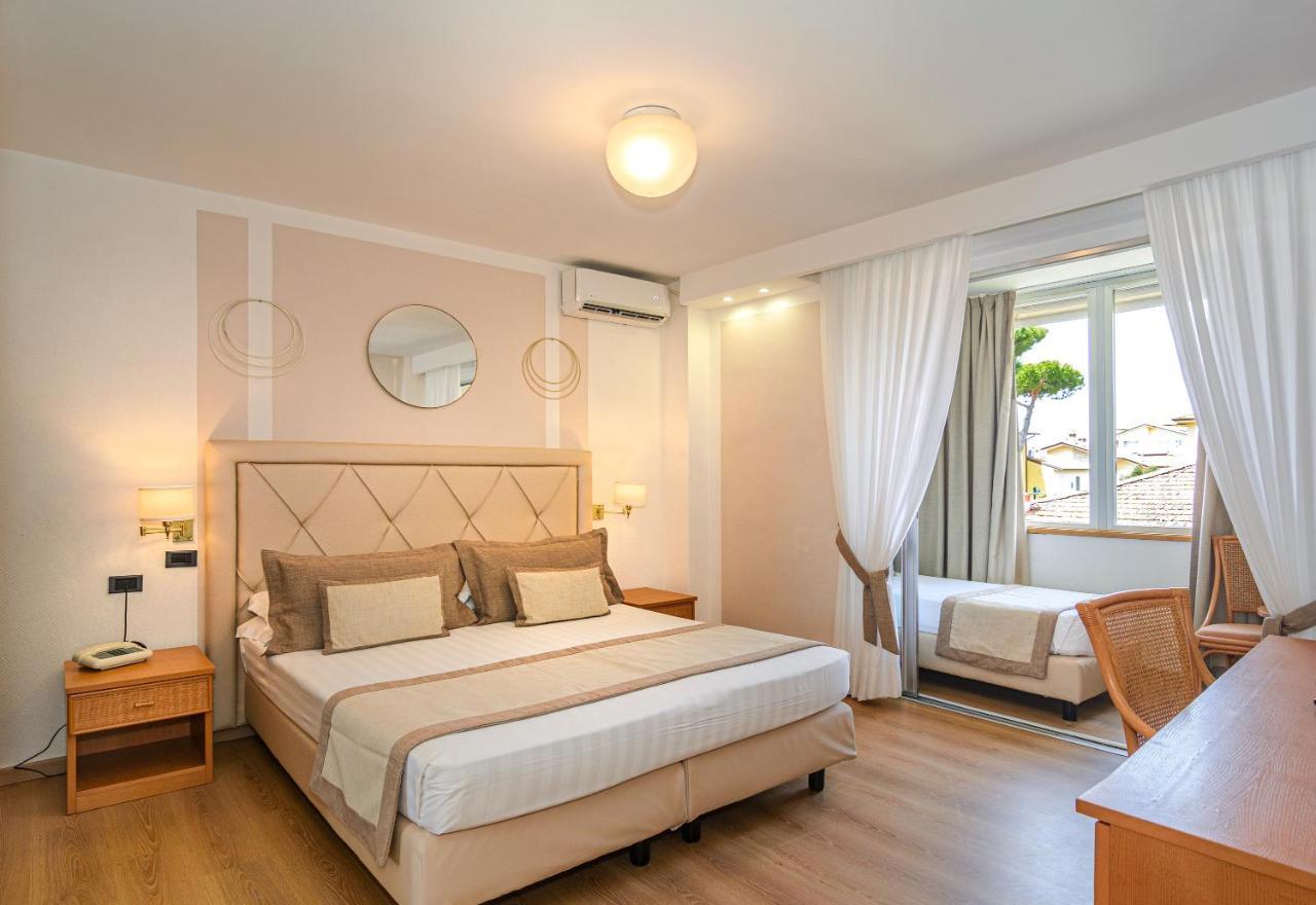 Raffaelli Park Hotel Форте дей Марми Екстериор снимка