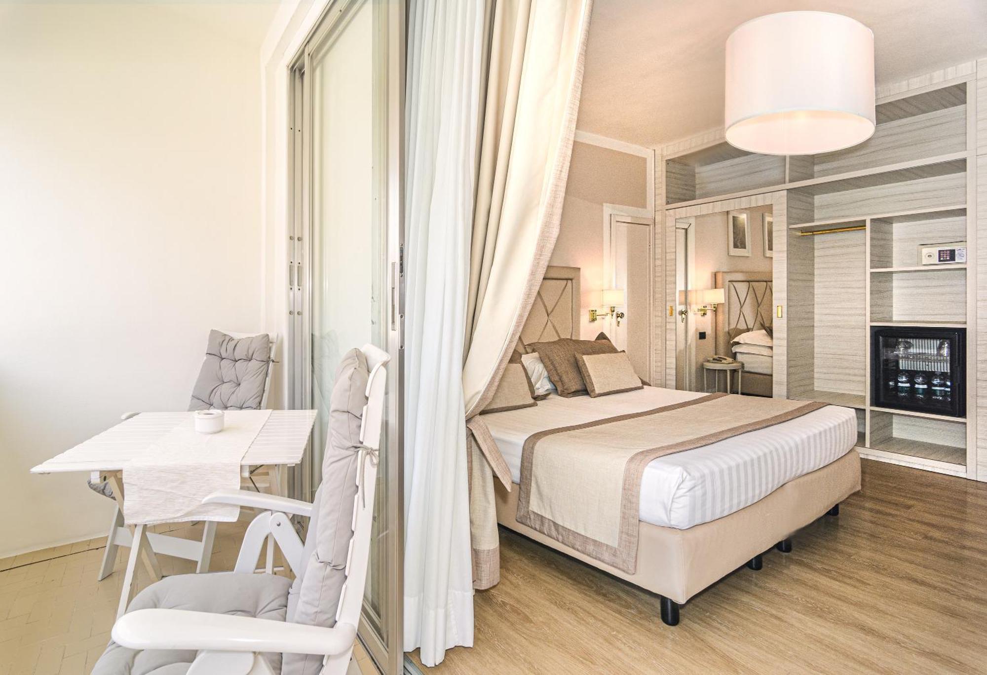 Raffaelli Park Hotel Форте дей Марми Екстериор снимка