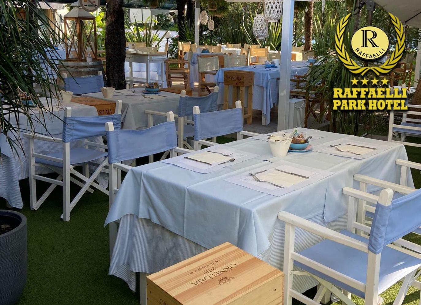 Raffaelli Park Hotel Форте дей Марми Екстериор снимка