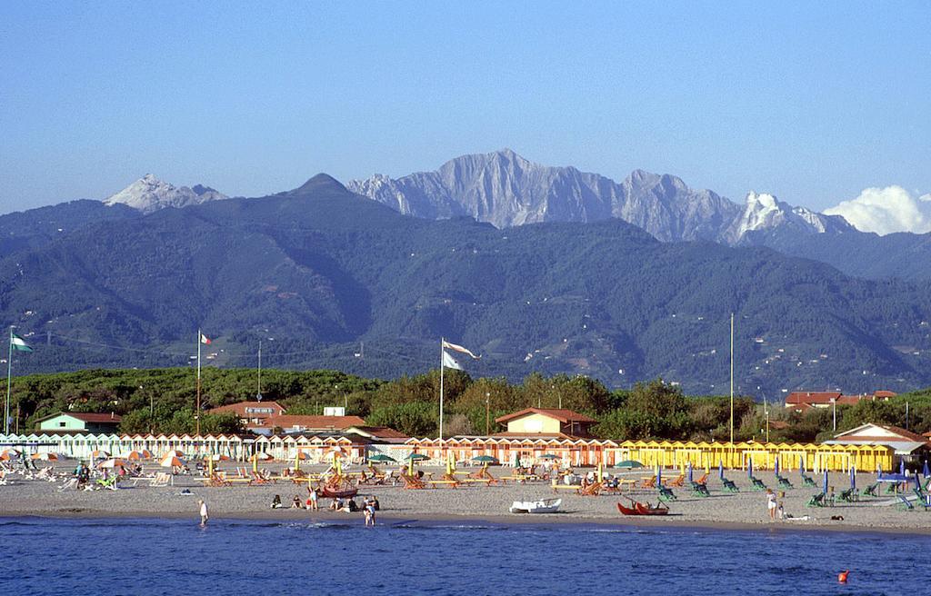 Raffaelli Park Hotel Форте дей Марми Екстериор снимка