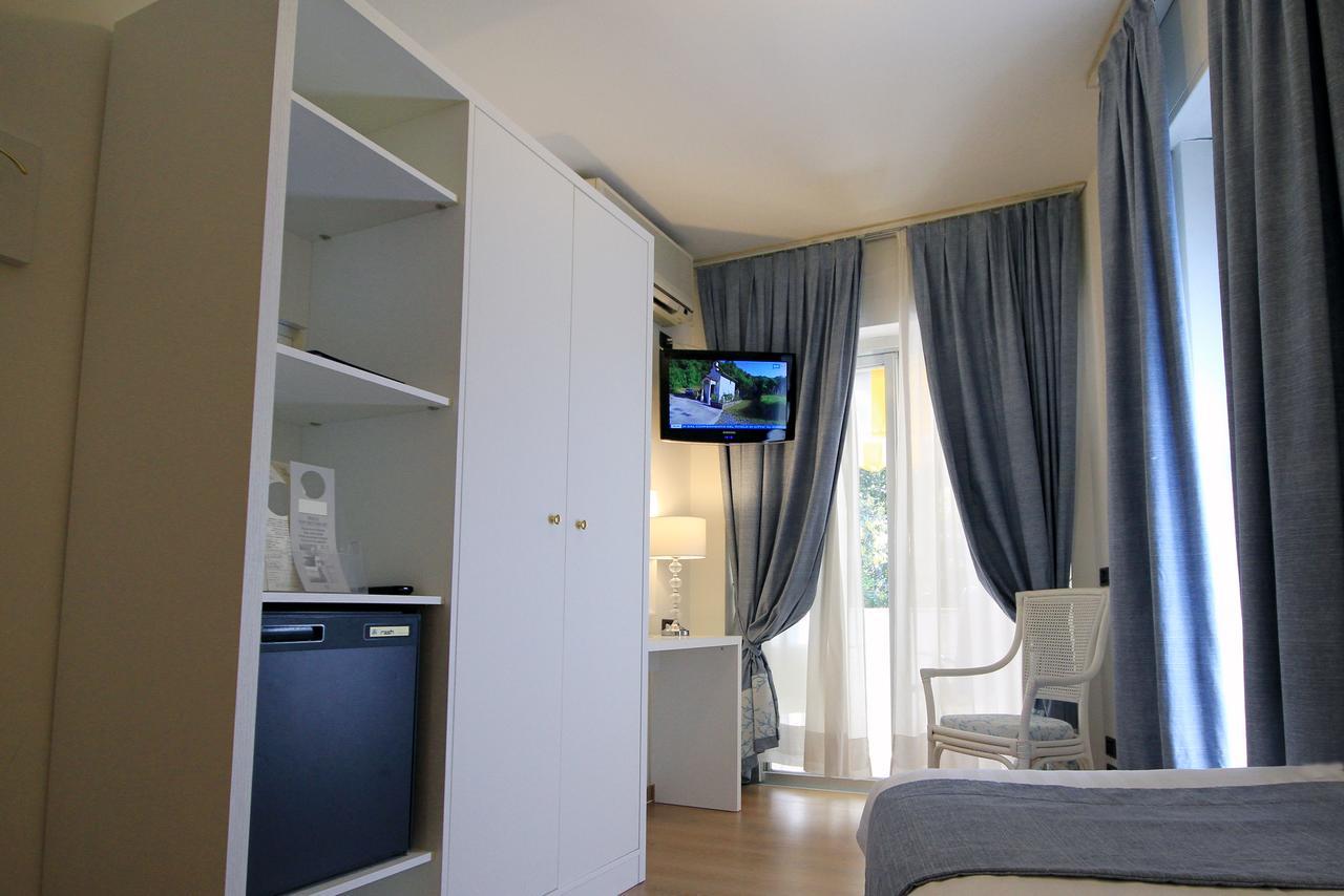 Raffaelli Park Hotel Форте дей Марми Екстериор снимка