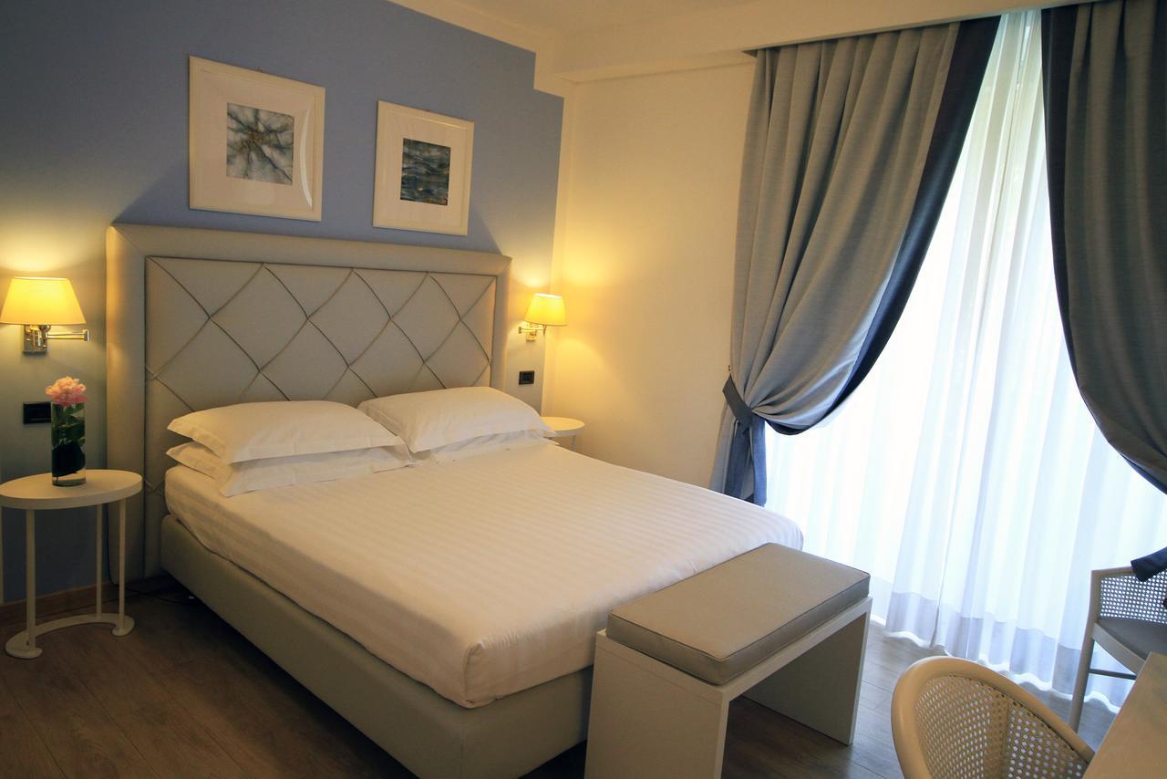 Raffaelli Park Hotel Форте дей Марми Екстериор снимка